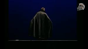 Tre amici cercano, senza successo, di mettere in scena il cyrano. Conte Dracula Minchia Gif Aldo Giovanni Giacomo Aldo Giovanni E Giacomo Sito Ufficiale