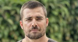 Miguel Coelho vive novo desafio como Mefibosete em Reis