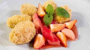 Topfennockerl Mit Rhabarberkompott Extra Orf At