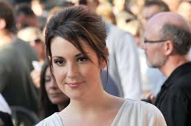Melanie Lynskey joins Jessica Biel in Hulu series 'Candy'