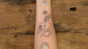 The cost of a 20 minute reading is £32.95 with each additional minute charged at the rate of £1.50. Soul Tattoo Trend Tarot Tattoo Meaning