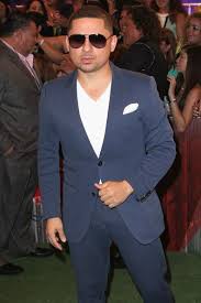 For his unique music choice, he was also named new latin artist of the year by the latin billboard. Who Is Larry Hernandez Dating Larry Hernandez Girlfriend Wife