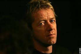 Jiří langmajer si kvůli své roli nechal narůst vousy a upravit je v souladu s dobou, v níž se seriál odehrává. Jiri Langmajer Schazi Mi Hormon Stesti Idnes Cz