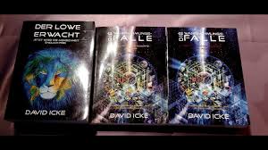 Icke reveals a sinister web connecting everything from the british royal family to major oil companies, to 33 of the last 40 u.s. David Icke Wie Reptiloide Ihre Gestalt Verandern Deutsch Erwachen Geschichten Verschworung