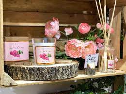 que tendra julie que a todo el mundo enamora le jardin de julie by ambientair ambientair fragrances homefragrances ma jardines aromas ramos de flores