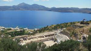 Σχετική νηνεμία……εντάξει διασύρθηκε η χώρα διασώθηκε το τρωμένο από τις τελευταίες καταστροφικές πυρκαγιές στην τουρκία γόητρο του ερντογάν. Arxaio 8eatro Mhloy Bikipaideia