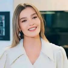 Alum Melissa Harrell