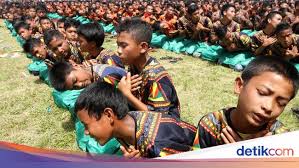 Namun, apakah kamu tahu pola lantai tari . Pola Lantai Tari Saman Lengkap Dengan Gerakannya