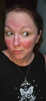 Lori Teran's Instagram, Twitter & Facebook