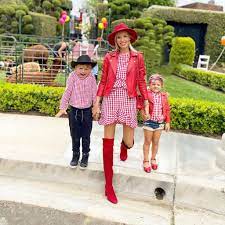 Die berliner unternehmer haben ihren club ein neustart für die ganze familie! Kinder Statt Karriere Oksana Kolenitchenko Bereut Nichts Promiflash De