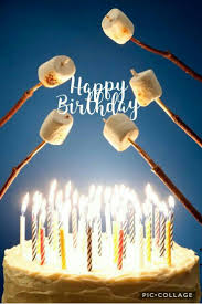 Birthday Cake On Fire Too Many Candles Pin Van Gerry Anne Moore Op Birthday Wishes Verjaardagsfoto S Verjaardag Grappige Verjaardag