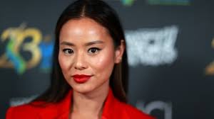Jamie Chung ha utilizzato una madre surrogata perché era "terrorizzata" che  la gravidanza avrebbe danneggiato la sua carriera : r/Fauxmoi