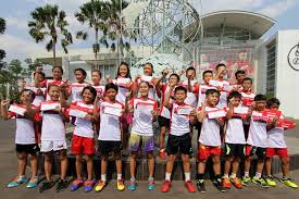 Tidak heran bahwa bulu tangkis kerap kali dijadikan sebagai pertandingan olahraga populer. 6 Hasil Rapat Koordinasi Kpai Soal Audisi Bulu Tangkis Djarum Halaman All Kompas Com