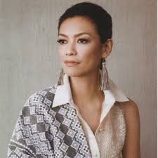 Fitness Fashion: Flanking next to Dee