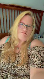 Hello, I'm Dov and something to know about me is as a member of Dull Mens  club which has been invaded by women i thought i would return the compliment