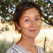 Rosie Bouchard's Instagram, Twitter & Facebook