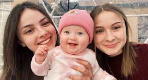 Etta Francis (@ettafrancis) • Instagram photos and videos