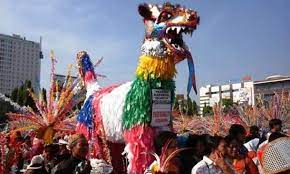 Secara umum budaya dapat dibedakan menjadi 2, yaitu budaya daerah dan budaya nasional. Kenali 10 Budaya Unik Berikut Yang Hanya Ada Di Indonesia