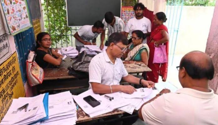 Nearly 100 crore electors in India have voter cards, EC officials say