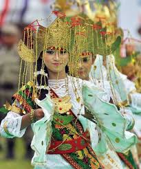 Tarian ini merupakan tarian klasik peninggalan kerajaan melinting yang ada di kabupaten lampung timur. Mengenal Tari Melinting Tertua Di Lampung Dan Masih Eksis