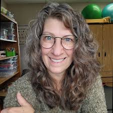 Sue Folkerts's Instagram, Twitter & Facebook