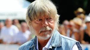Ces derniers mois, il s'est fait en effet plutôt discret. Renaud Apres Une Annee 2020 Compliquee Comment Va T Il Son Frere Repond Femme Actuelle Le Mag