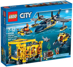 Lego City 60096 Pas Cher La Base Operationnelle En Haute Mer Ensembles De Lego Idees Lego Lego City Police