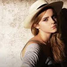 Isabelle Watson's Instagram, Twitter & Facebook