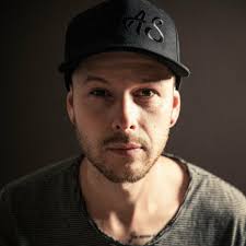 MCT: albums, songs, concerts