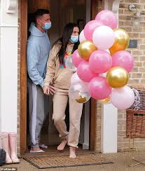 Katie price has slammed 'pathetic' claims that she is more than just friends with geordie shore star scotty t after the pair were spotted together this katie has stated that scotty was simply taking her and a friend to a sunbed shop and later tweeted a screen grab of google maps with the caption: Katie Price Delightedly Receives Pink Balloons And A 500 Bespoke Hamper Readsector Female