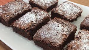 Aún cuando se les prepara sin huevos, puedes comer una golosina de chocolate. Como Hacer Brownie Paso A Paso Rapido Y Facil Patu Youtube