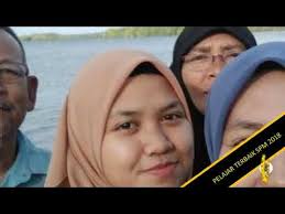 Ramai pelajar dan ibu bapa yang terbabit telah meluahkan rasa gembira dan banyak sekolah yang telah mencatatkan peratusan lulus yang baik dalam spm 2018, malah ada sekolah yang menunjukkan prestasi yang amat luar. Video Pelajar Terbaik Spm 2018 Smk Seri Londang Youtube