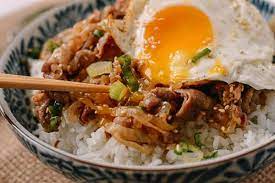Gyudon Japanese Beef Rice Bowls Recipe Beef And Rice Beef Recipes Gyudon