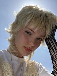 Stacey Keyes's Instagram, Twitter & Facebook