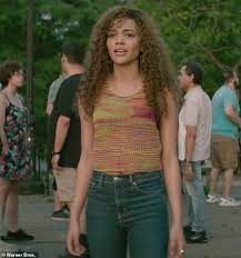 In the heights is a 2021 american musical drama film directed by jon m. Lin Manuel Miranda S In The Heights Soars In New Trailer Led By His Hamilton Son Anthony Ramos Daily Mail Online