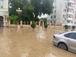 Температура воды на 14 июня 2021 года в азовском море у казантипа +21.7, в керченском проливе +20.5, у черноморского побережья ленинского района +19.5. Thee80ssqjvxem