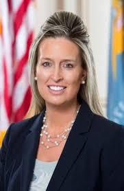 Deanna Killen's Instagram, Twitter & Facebook