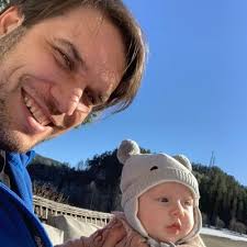 Leif Thomas Breivold (@ltgerrard8)