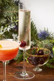 Download christmas champagne stock photos. 50 Easy Christmas Cocktails 2020 Holiday Drink Recipe Ideas To Keep You Warm