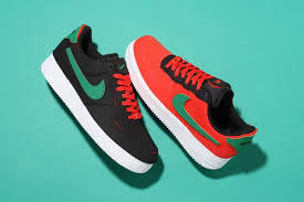 Air force one is the official air traffic control call sign of a united states air force aircraft. Nike Air Force 1 Modell Lasst Sich Immer Wieder Neu Gestalten Gq Germany