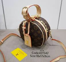 Comes with louis vuitton box included. Bag February 1986