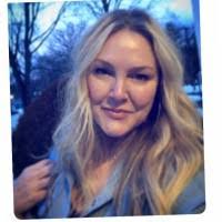 Jill Moreno's Instagram, Twitter & Facebook