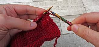 The pattern can also be found in the little things to sew book. Learn To Knit For Beginners Lesson 1 How To Knit And Purl Jo Creates