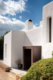 Modern Ibiza Home Gives Coziness A Luxurious Look House Front Design Architecture House Modern House Design