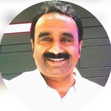 From a Kerala bus conductor to a cross-border hero: Vinod Bhaskaran's  simple Facebook group grew into a movement. It has saved more than 200,000  lives across India and the UAE. Meals for