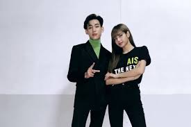 Got to kinda work with each other during an inkigayo episode in 2017 along with got7's jinyoung. Childhood Friends Got7 S Bambam And Blackpink S Lisa Pose Together At Recent Event Soompi