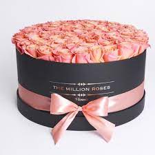 The Million Roses Deluxe Barack Rozsa Fekete Box Million Roses Flower Box Gift Peach Roses