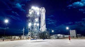 The name new shepard makes reference to the first american astronaut in space, alan shepard, one of the original nasa mercury seven. Jeff Bezos Fliegt Heute Um 15 Uhr Ins All Mdr De