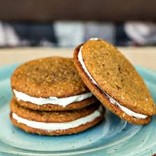 The impulsive buy on instagram: The Best Oatmeal Creme Pies Little Debbie Copycats