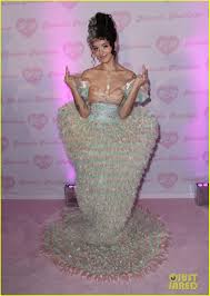 This skin is 100% self made and designed. Melanie Martinez Celebrates Premiere Of Directorial Debut K 12 Watch Trailer Photo 4344989 Melanie Martinez Music Trailer Pictures Just Jared